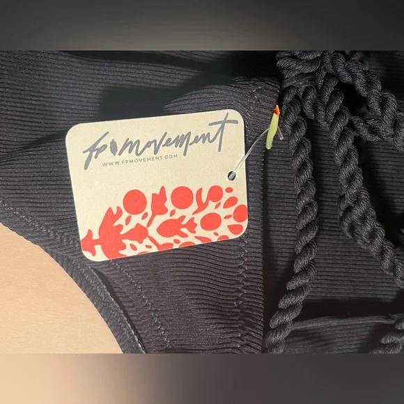 Free People movement NWT black one - piece swimsuit - Picture 3 of 6